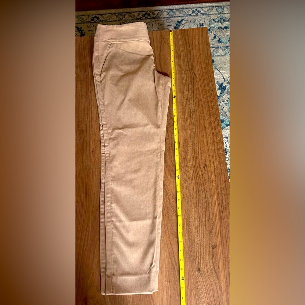 The Limited exact stretch side zip flat front size 8 slacks, tan dress pants